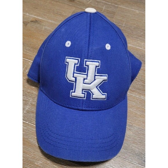 Top of the World Other - Kentucky Wildcats Youth Hat Top Of The World  Cap Flex Fit Size 6 1/2 To 6 7/8